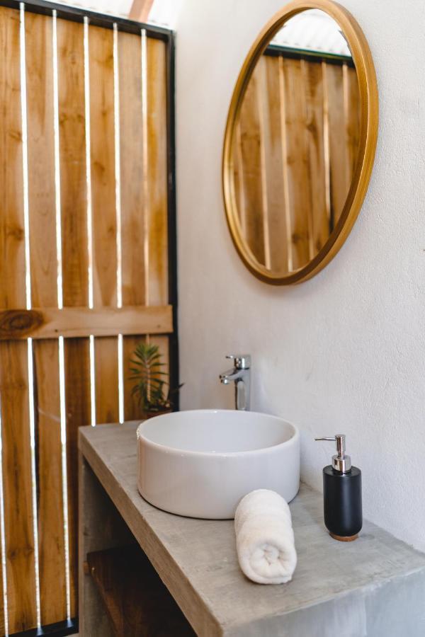 Cuatro Vientos Lodge & Apartments - Mal Pais, Costa Rica Playa Santa Teresa  Екстериор снимка