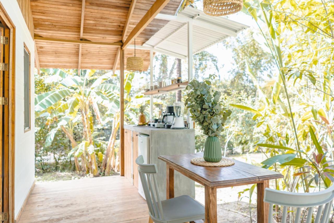 Cuatro Vientos Lodge & Apartments - Mal Pais, Costa Rica Playa Santa Teresa  Екстериор снимка