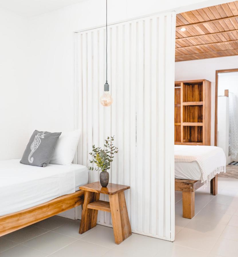Cuatro Vientos Lodge & Apartments - Mal Pais, Costa Rica Playa Santa Teresa  Екстериор снимка