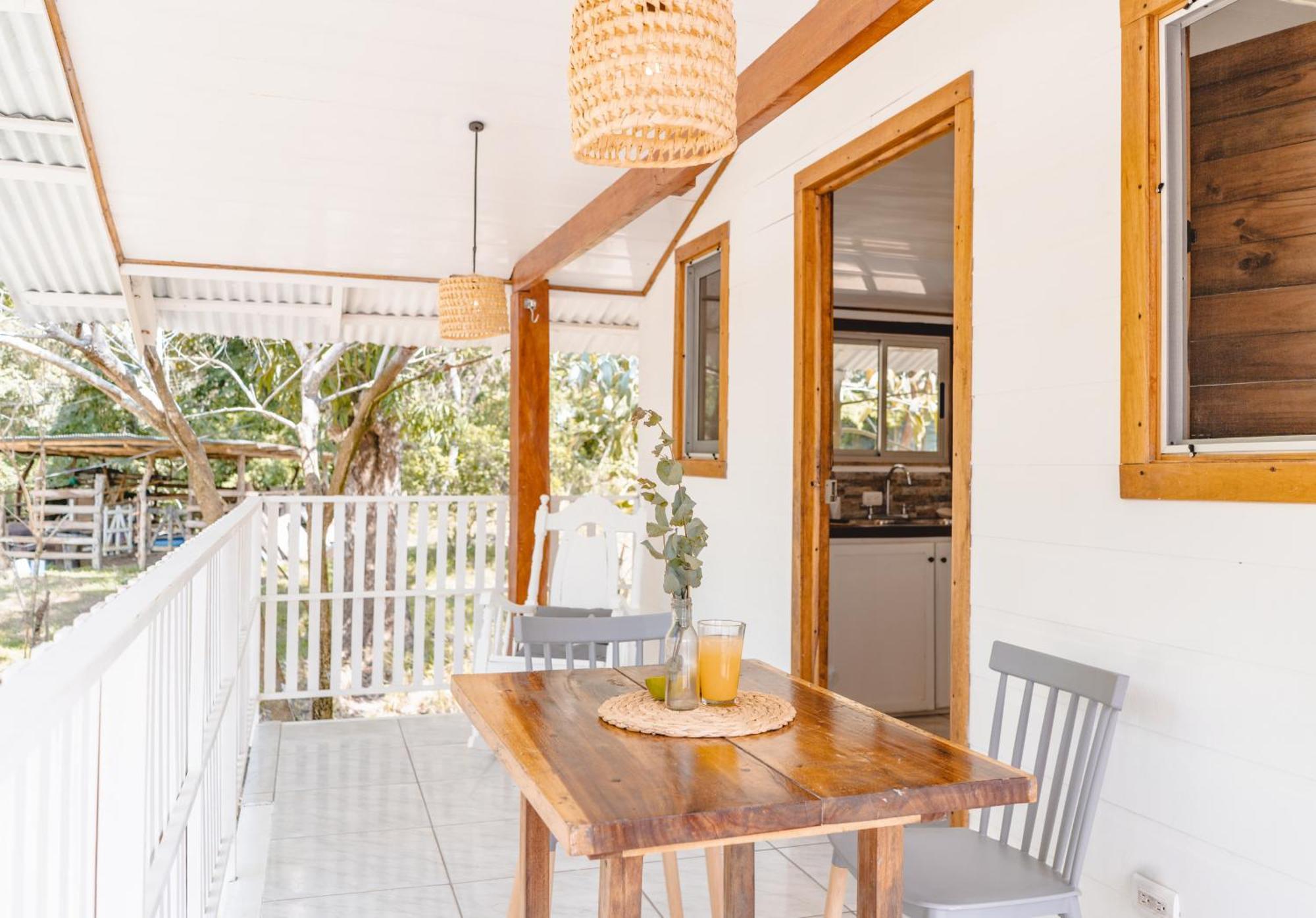 Cuatro Vientos Lodge & Apartments - Mal Pais, Costa Rica Playa Santa Teresa  Екстериор снимка