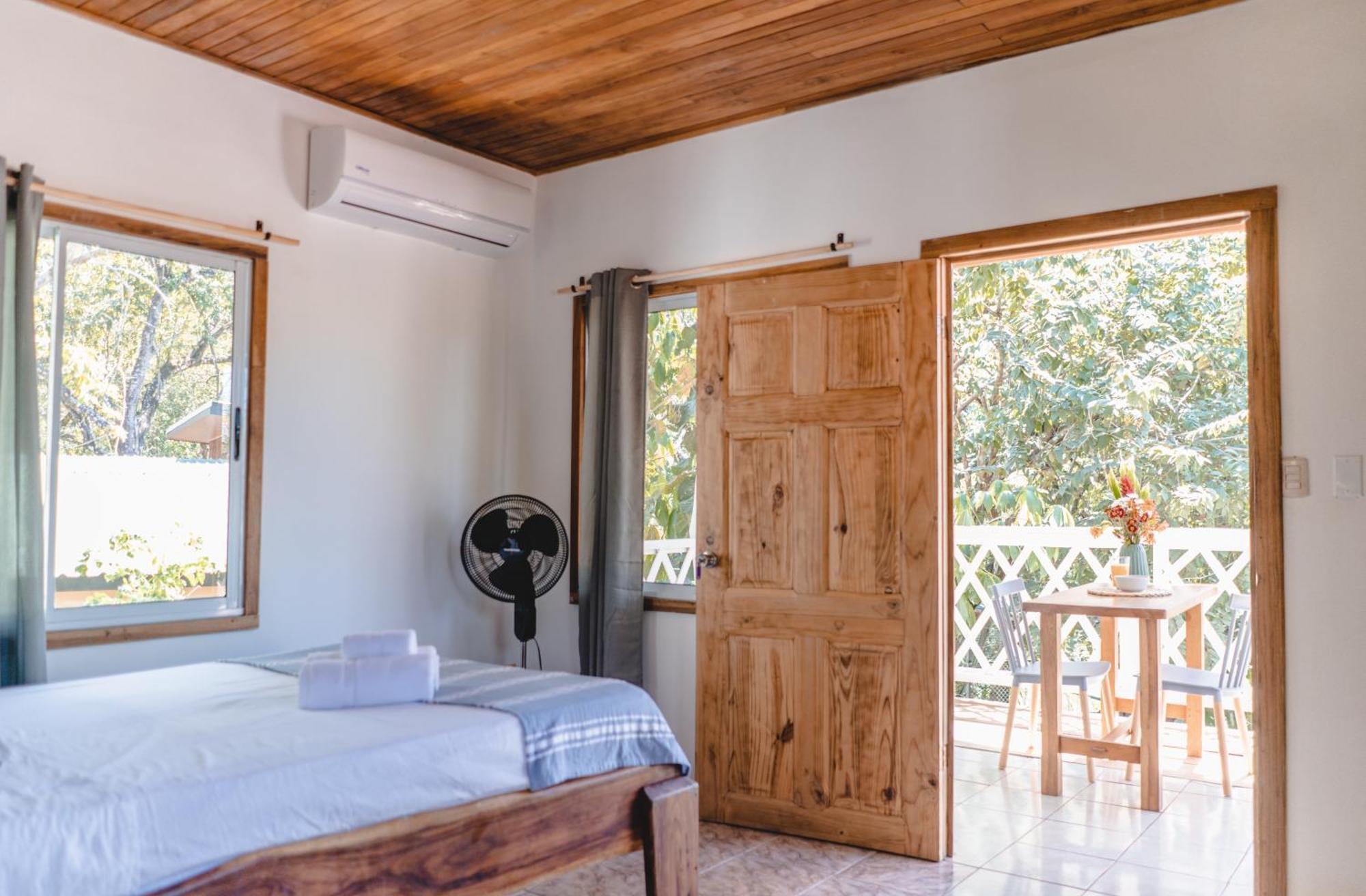 Cuatro Vientos Lodge & Apartments - Mal Pais, Costa Rica Playa Santa Teresa  Стая снимка