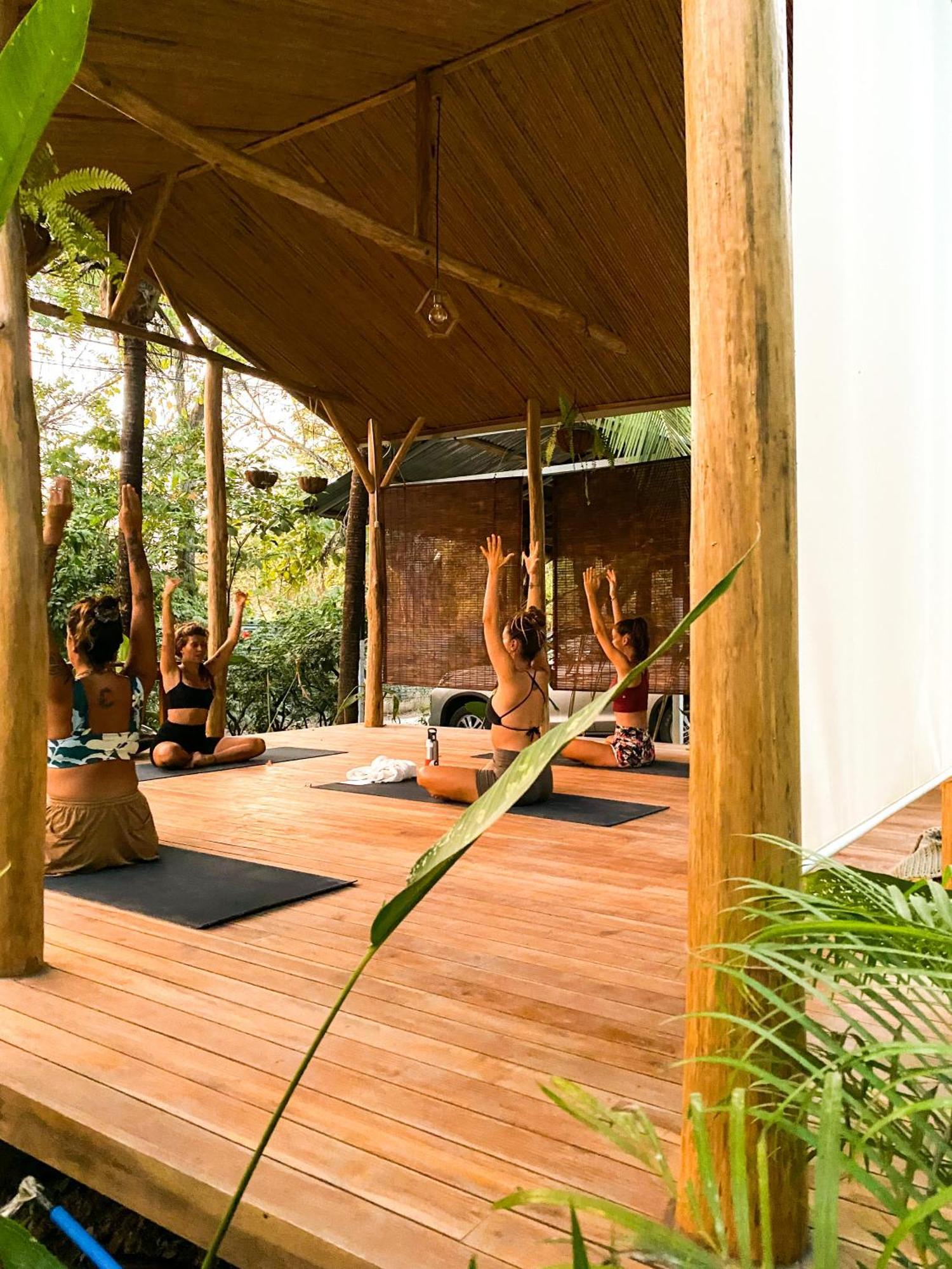 Cuatro Vientos Lodge & Apartments - Mal Pais, Costa Rica Playa Santa Teresa  Екстериор снимка